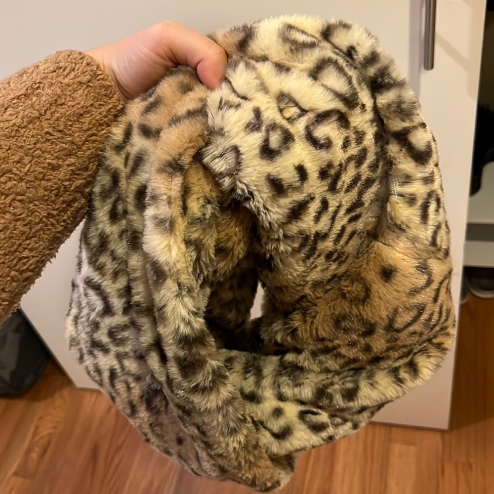 Leopard print fuzzy infinity scarf